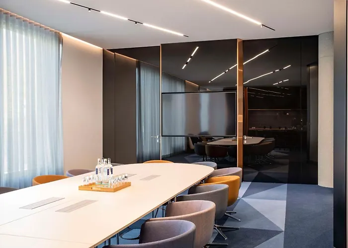 Andaz Schwabinger Tor, By Hyatt München