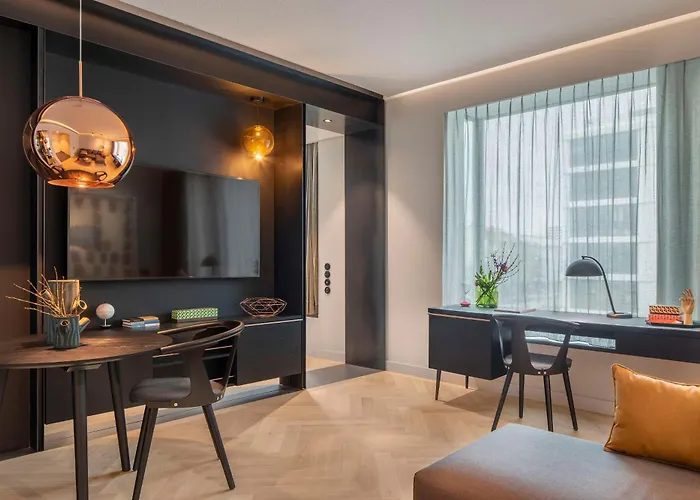 Andaz Schwabinger Tor, By Hyatt 5* Múnich